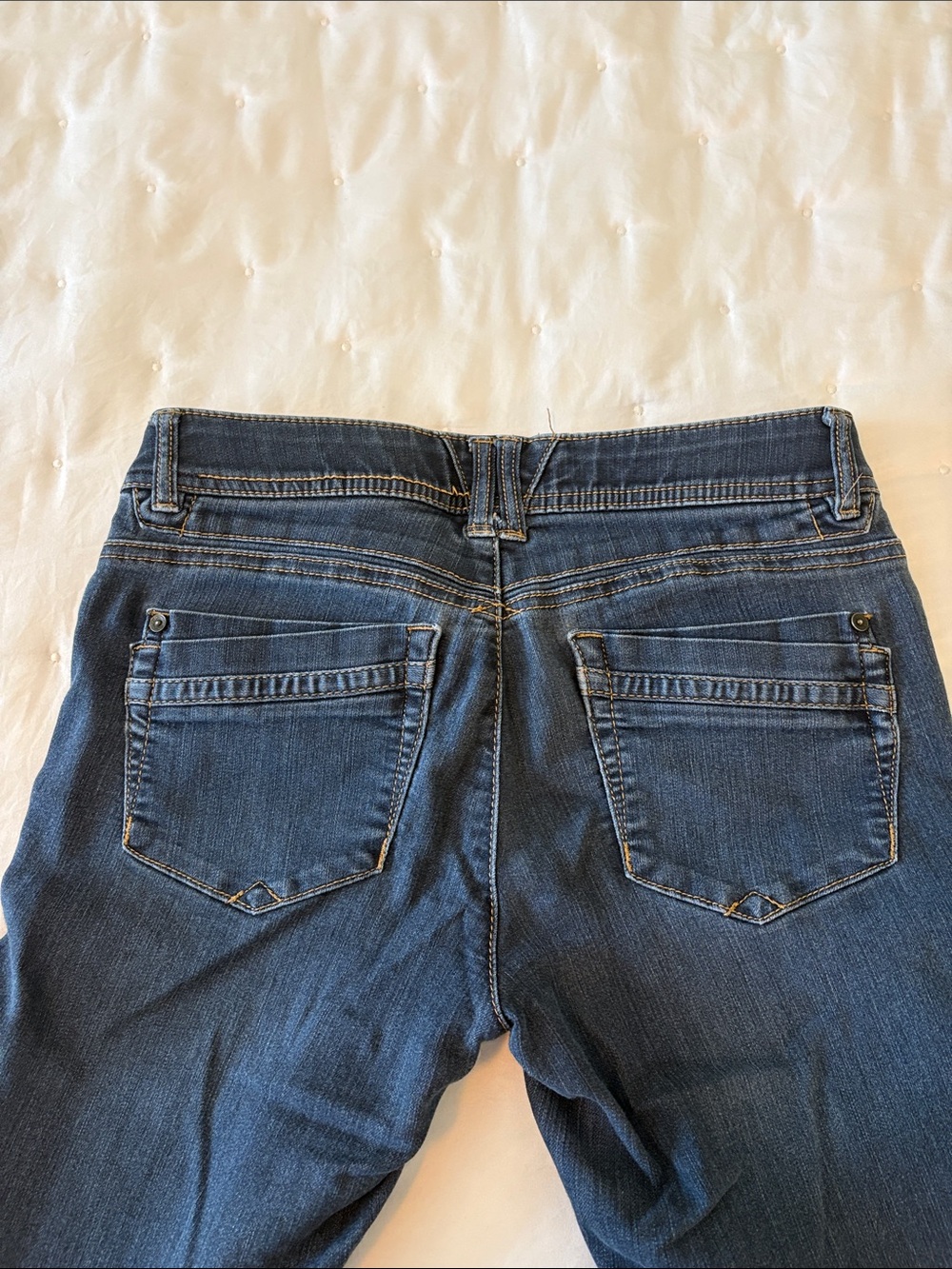 Democracy Women's Indigo Skinny Jeans - Picture 5 of 6